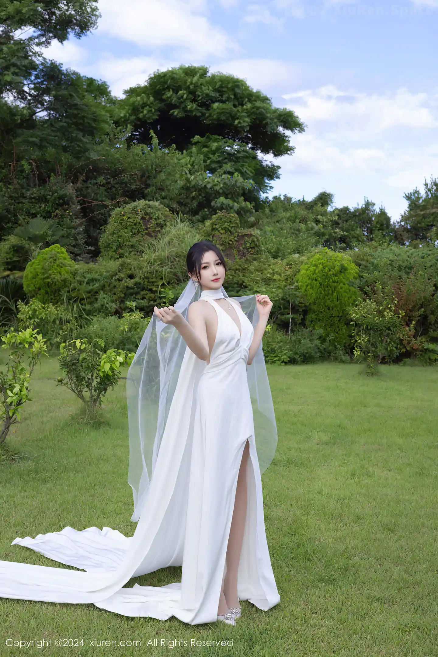 图片[5]-[XiuRen秀人网] VOL.9387 模特鱼子酱Fish婚礼主题性感白色婚纱配白丝袜秀曼妙身姿诱惑写真81P-秀人网官方网站